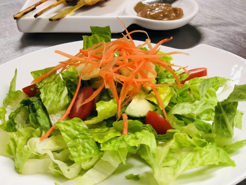 S5. Thai House Salad