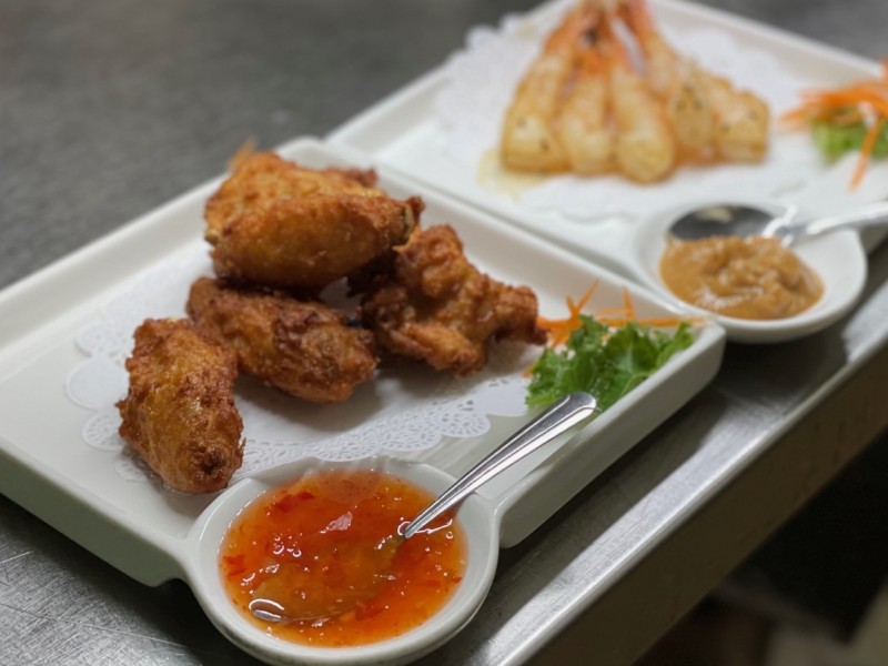 A12. (5PCS) Super Party Wings