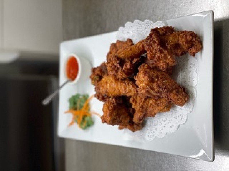 A12. (10PCS) Super Party Wings