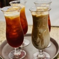DRINKS & DESSERTS
