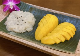 D-2 Sitcky rice with mango