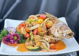 Snapper in palace