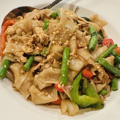 PAD KEE MAO (Drunken Noodle)