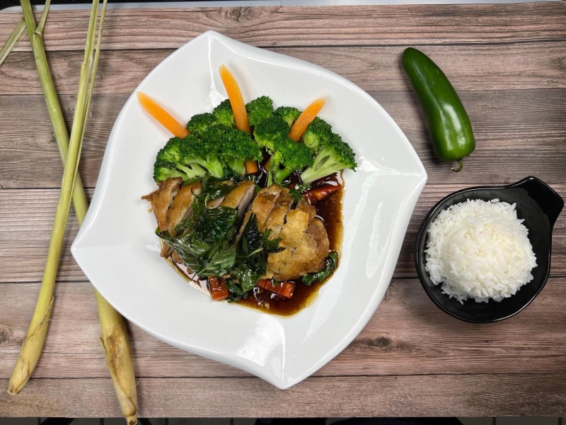 Crispy Duck Ka Prao