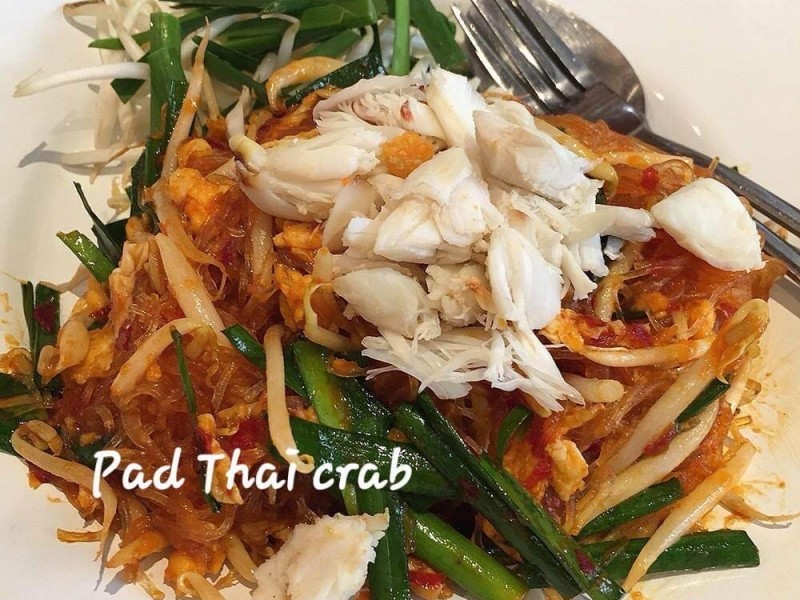 (L).Pad Thai