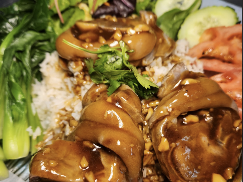 Pork Knuckle with Rice