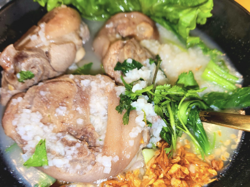 Pork Knuckle Rice Soup