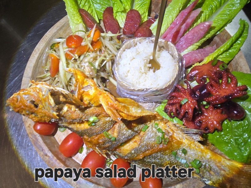 Papaya Salad Platter