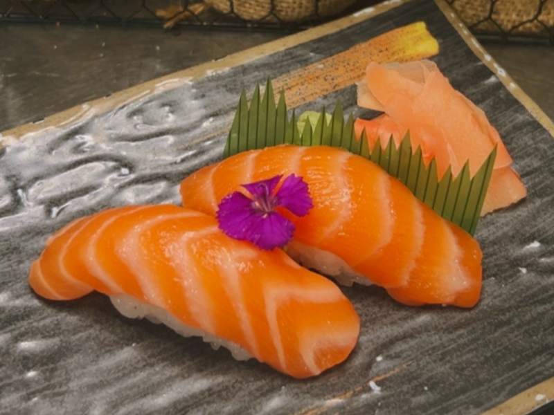 Sake (Salmon) Nigiri