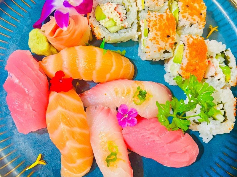 Sakura Sushi Plate B
