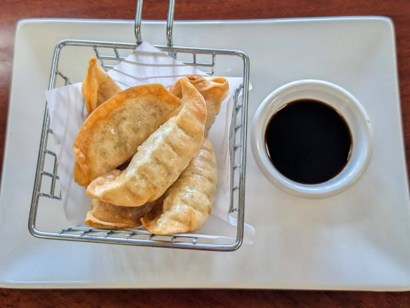 A4. Chicken Pot Stickers (6)