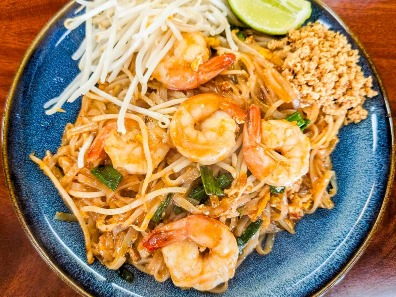 N1. Pad Thai