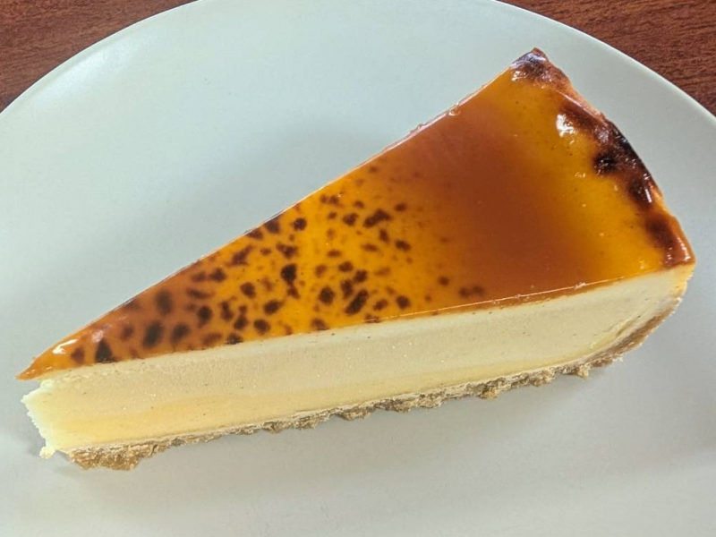 D4. Crème Brûlée Cheesecake.