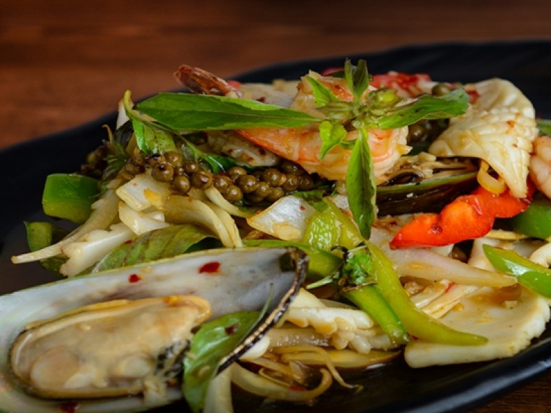 Seafood Pad Cha