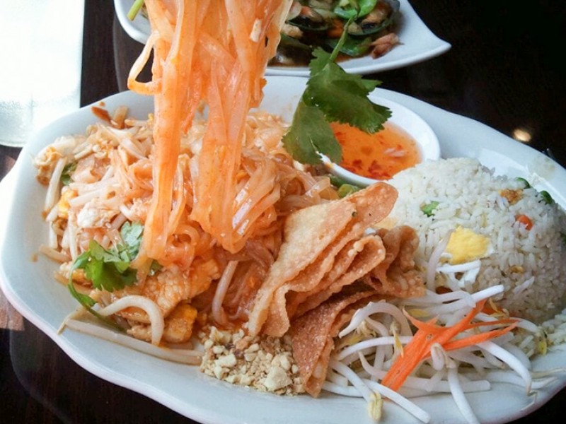 Pad Thai Lunch Special