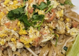 FRIED NOODLE WITH CRAB