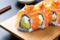 VEGGIE SALMON ROLL