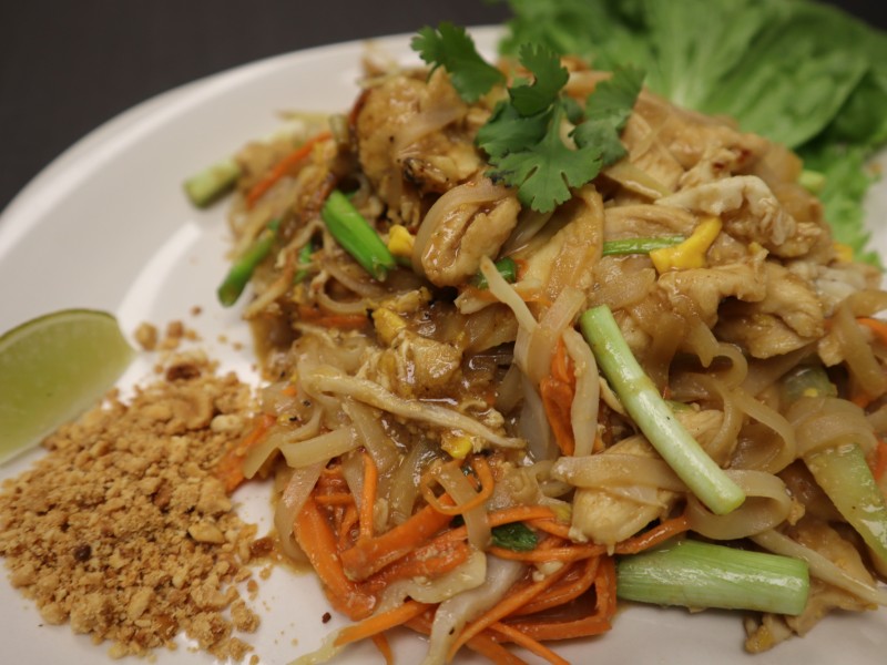 Pad Thai (Thai stir fried noodle)
