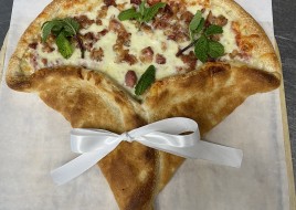 Flower Bouquet Pizza