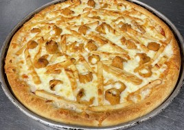 Specialty: Cheese Lovers Mozzarella & Fries Pizza