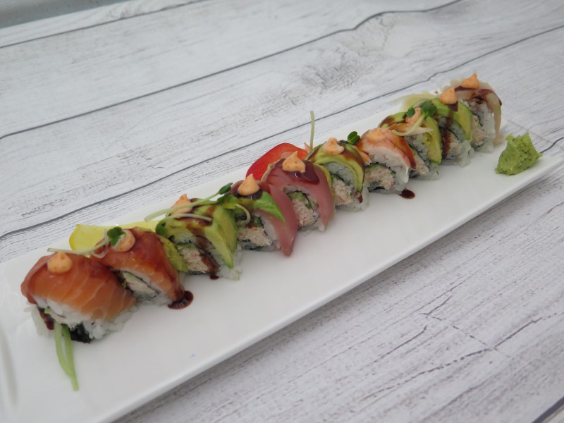 Rainbow Roll (10pcs)