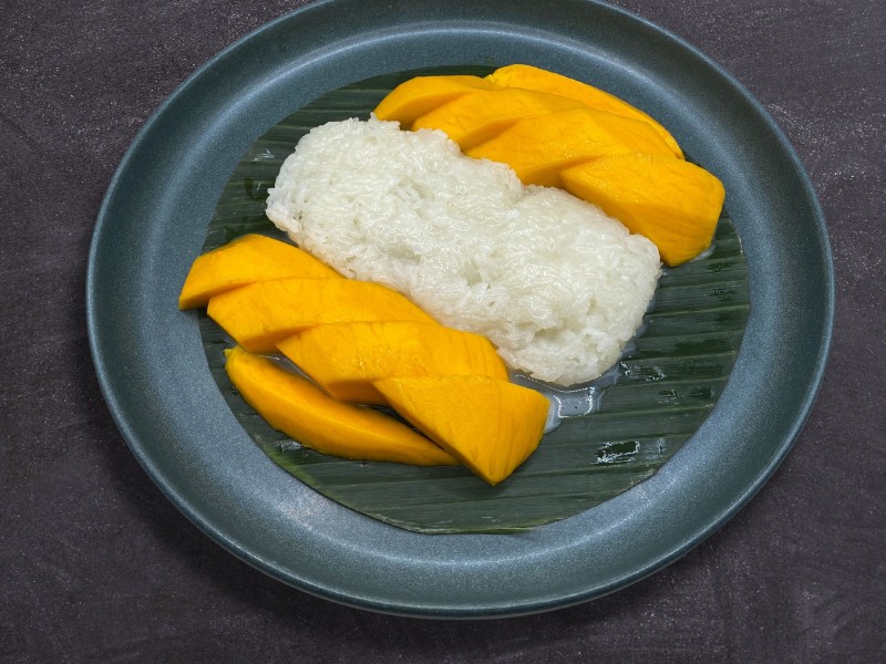 MANGO WITH STICKY RICE