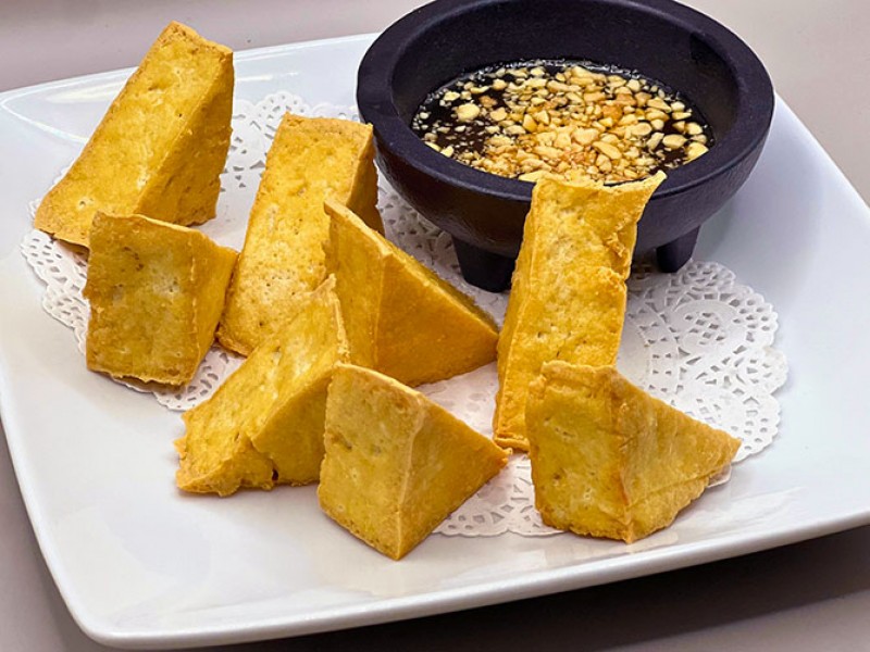 FRIED TOFU (8 PIECES)