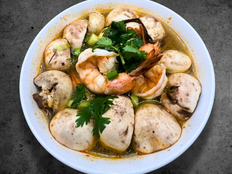 TOM YUM SOUP (Hot and Sour Soup) (SMALL)