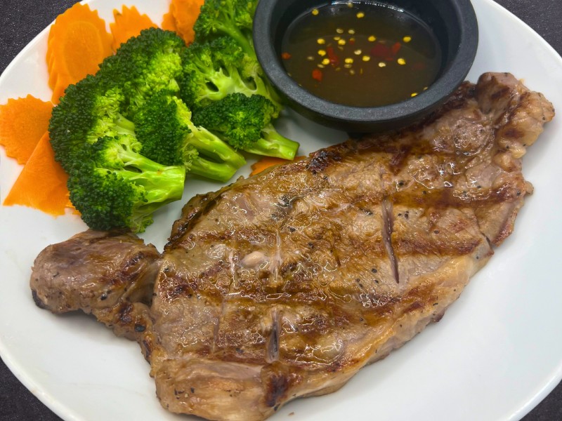 CRYING TIGER B.B.Q BEEF