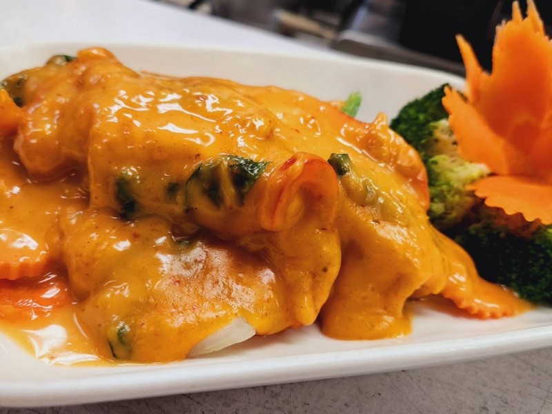 Chuu Chee Salmon
