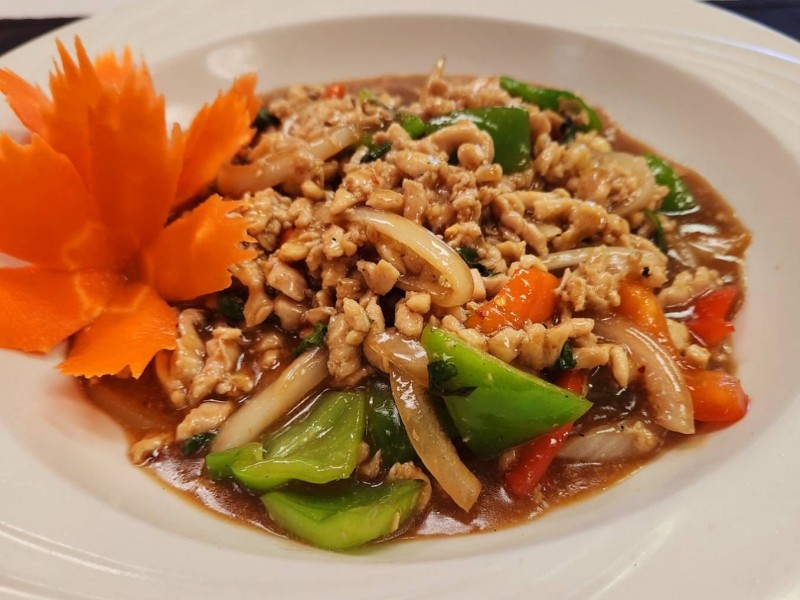 Lunch-Kai Kra Pao