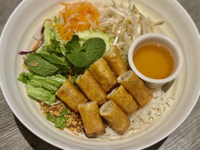 4 Pc Egg Roll Noodle Salad