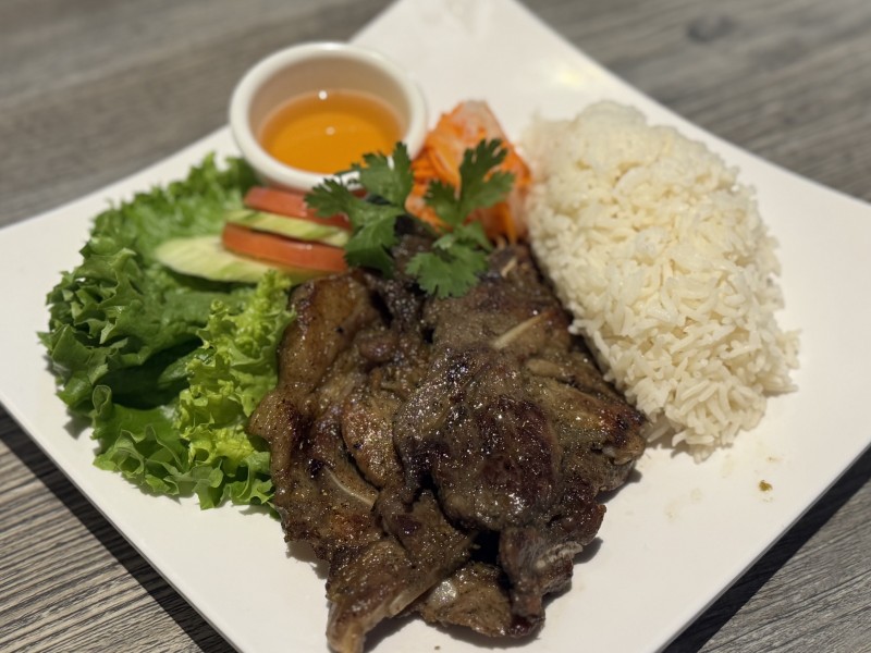 Charbroiled Pork Chop Rice