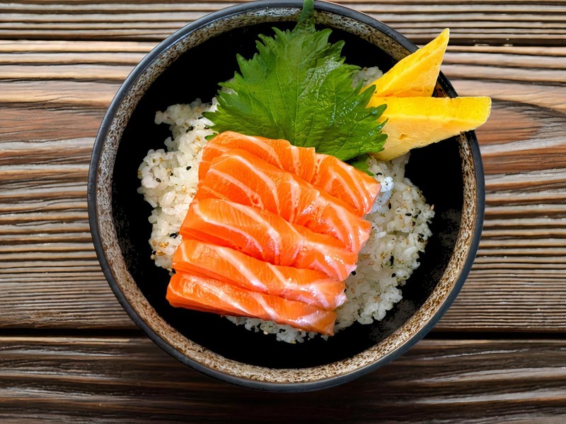 SALMON SASHIMI BOWL