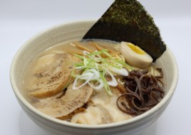 Kao Raman (Tonkotsu Broth)