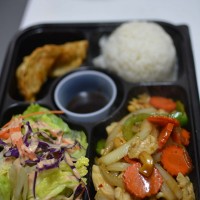 LUNCH SPECIAL