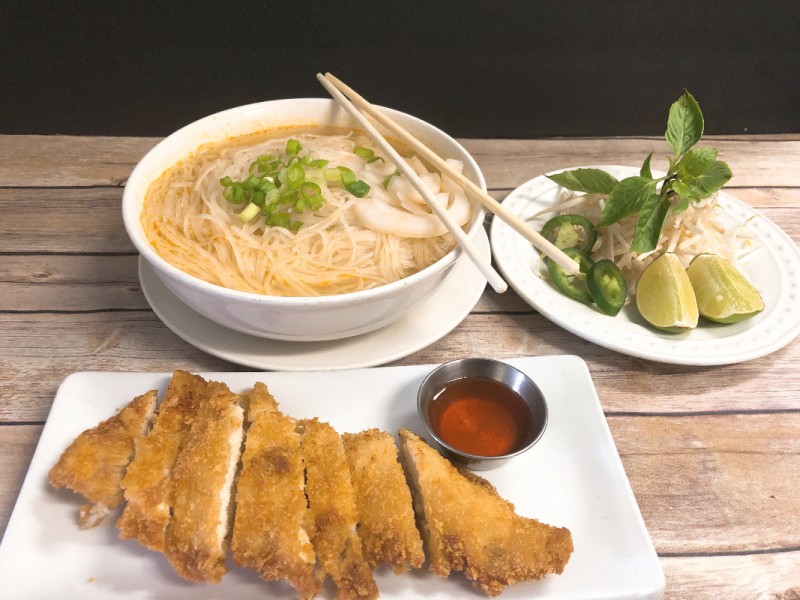 Crispy Chicken Pho