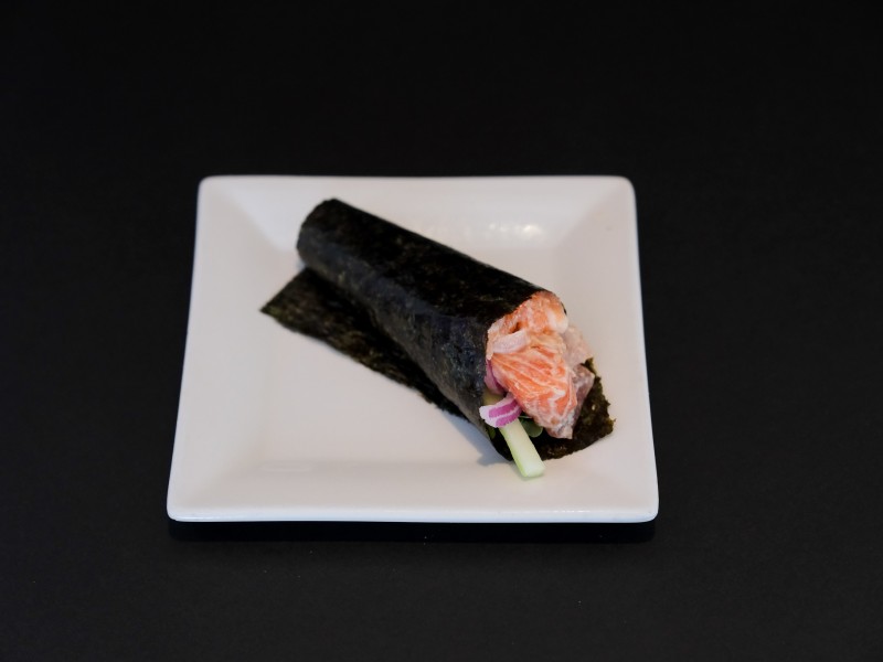 Poke Hand Roll