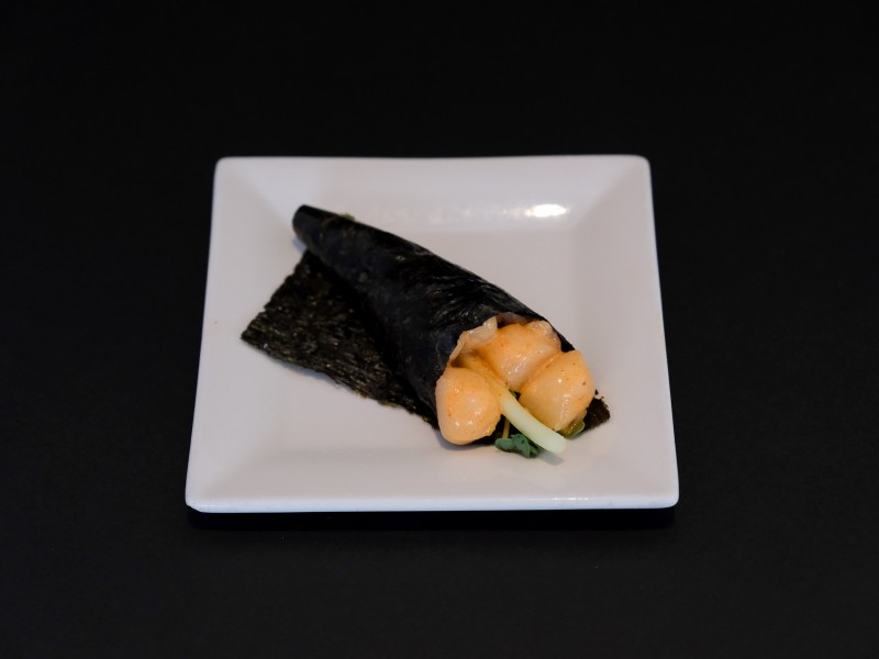 Spicy Scallop Hand Roll