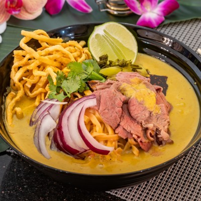 Khao Soi (Golden curry noodle soup)