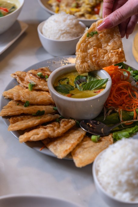 SISTERS THAI TYSONS,VA Side Orders