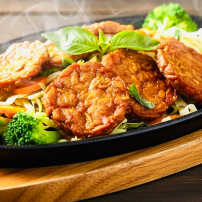 Tempting Garlic Tempeh