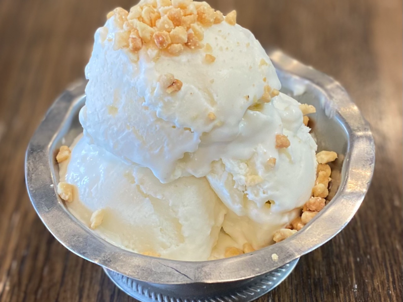 Homemade Coconut Ice Cream with Sweet Sticky Rice
