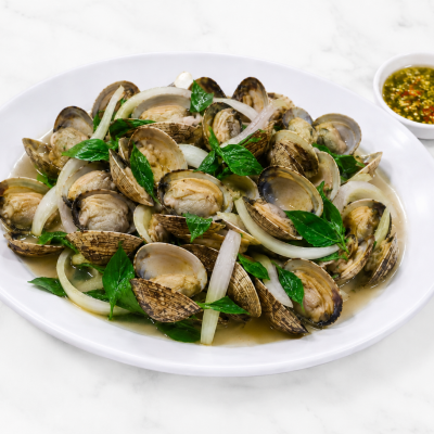Steamed Clams w/ Seafood Sauce