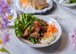 Moo Grob Basil