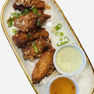 House Garlic Wings (6 PCS)