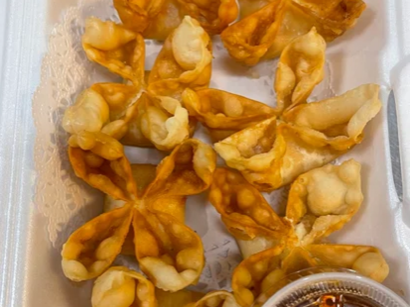 7. Crab Rangoon (7 Pieces)