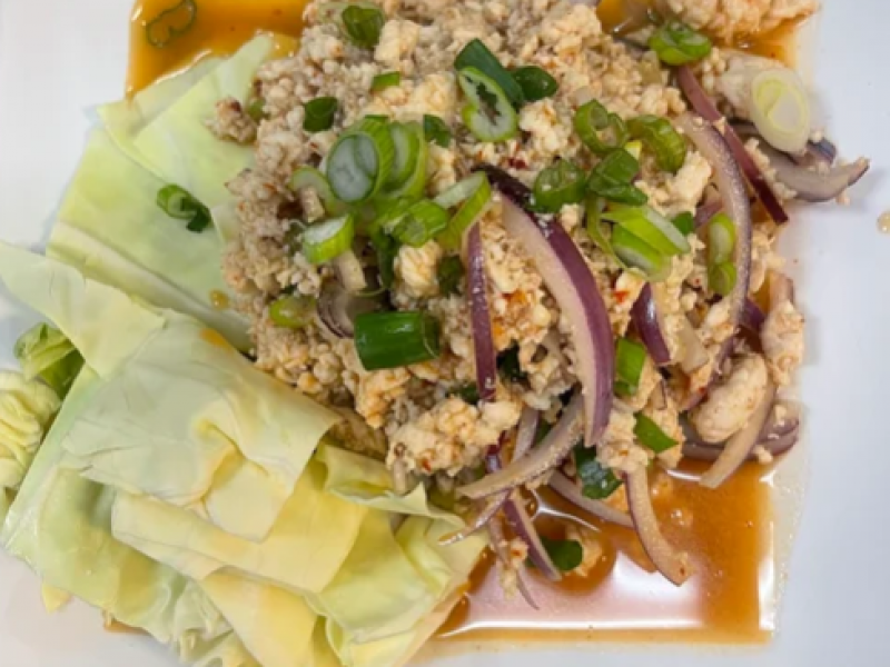16. Larb