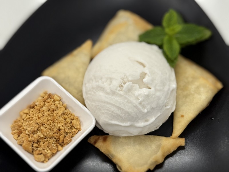 Fried Banana with Coconut Iced Cream