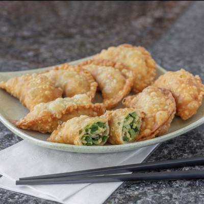 Chives with Eggs Fried Dumpling 韭菜鸡蛋盒
